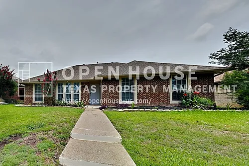 1601 Barclay Dr Photo 1
