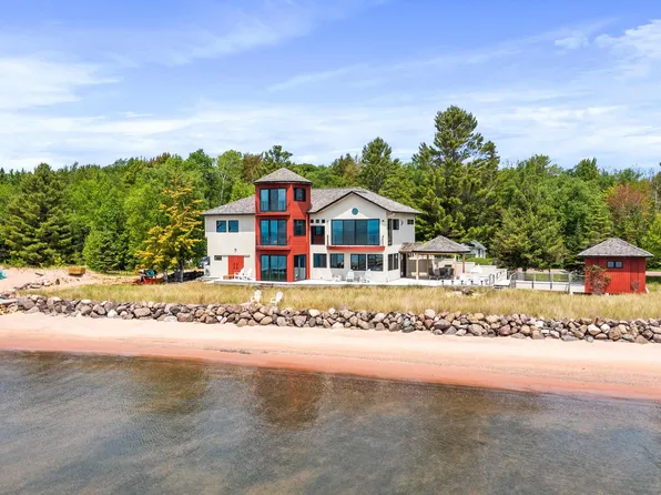3705 Big Bay Rd, La Pointe, WI 54850