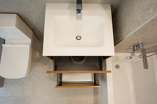 Rented by Bond New York | media 55