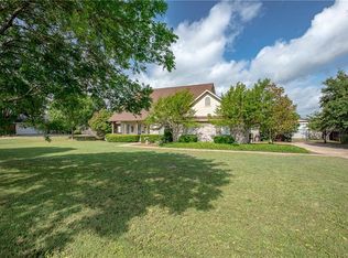 7011 Singleton Rd, Midlothian, TX 76065