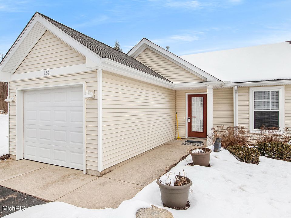 1st image of 134 Depot Hill Ct #1