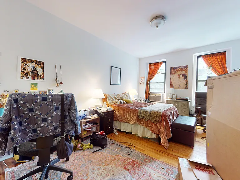 1662 1st Ave #4N — Photo 3