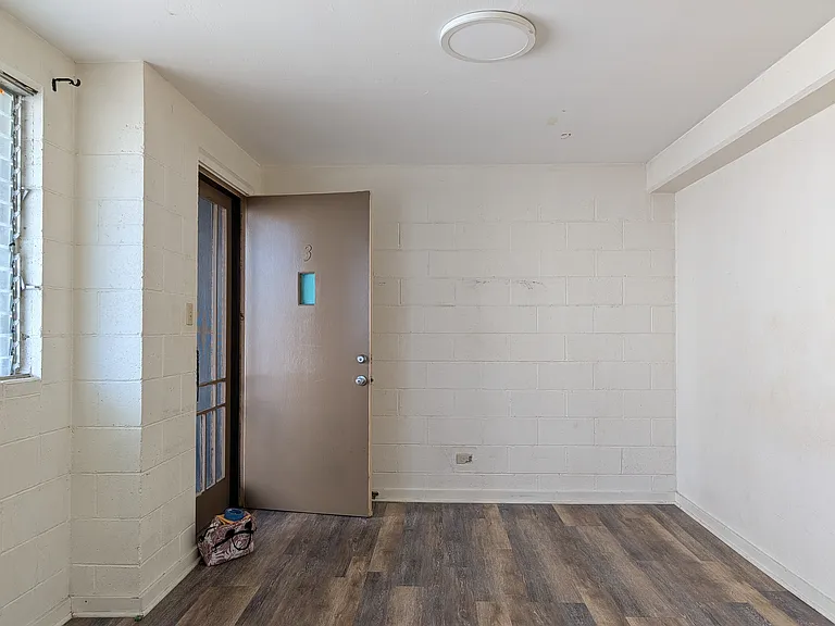 926 Pumehana St #3 — Photo 1