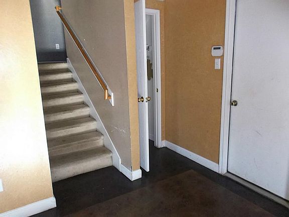 3rd image of 3203 Beran Dr