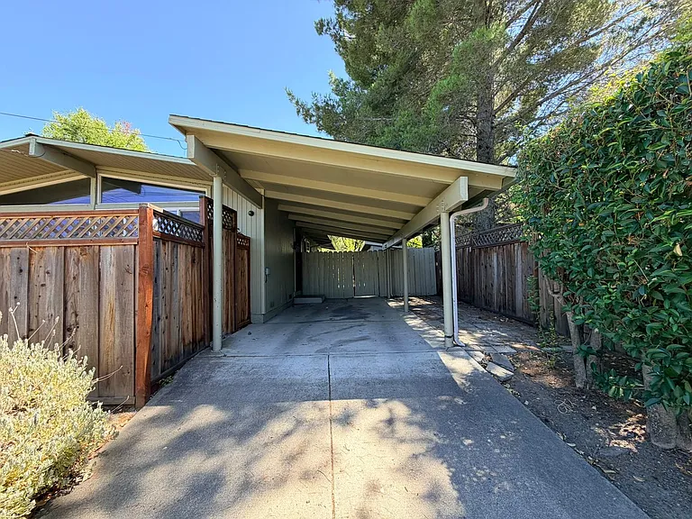 35 Kuhl Ct — Photo 2