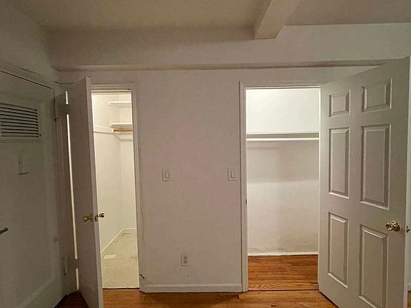 3rd image of 15-17 Park Ave #402