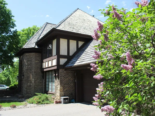 15802 Nursery Dr, Minnetonka, MN 55345