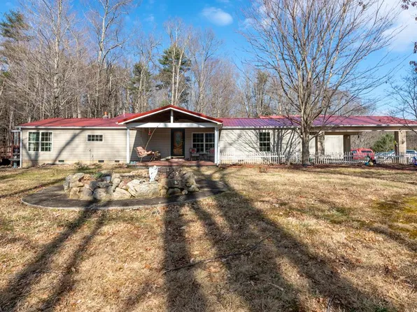 230 Fullen Ln, Chilhowie, VA 24319