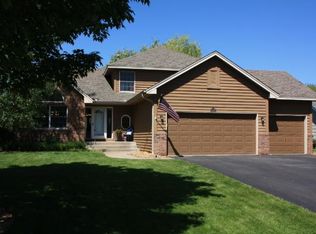 6356 Deerwood Ln, Lino Lakes, MN 55014