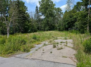 3789 Howlett Hill Rd #41, Syracuse, NY 13215