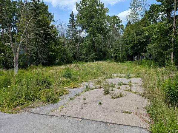 3789 Howlett Hill Rd #41, Syracuse, NY 13215