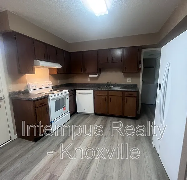 405 Iroquois Ln #1 — Photo 6