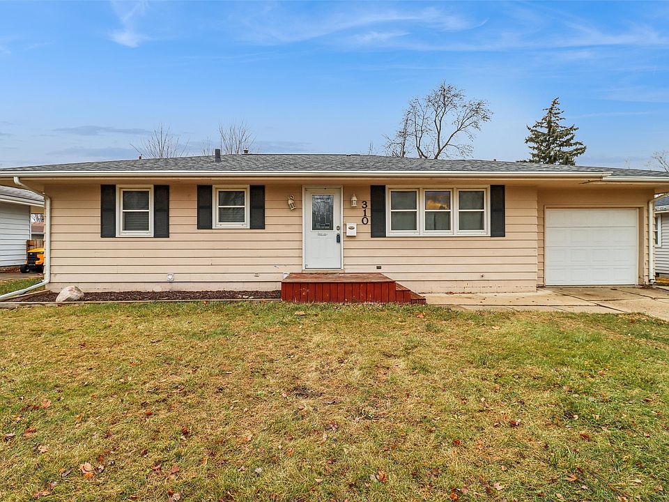 1st image of 310 SE 7th St