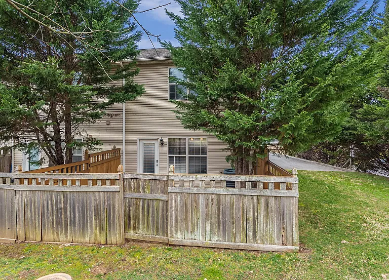 4808 Fountain View Way #H — Photo 25