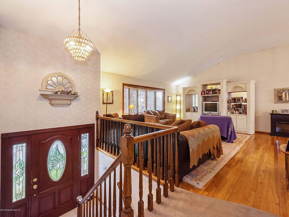 385 Ashland Ave, Staten Island, NY 10309 Zillow