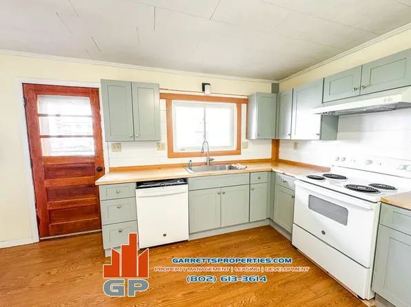 31 Granite St #2, Barre, VT 05641