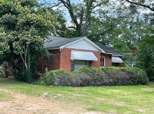 241 E Walnut St, Gloster, MS 39638