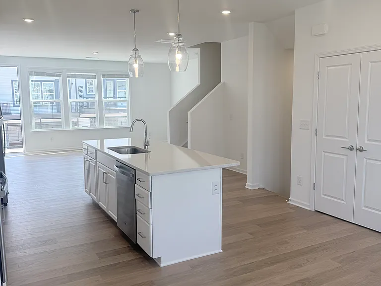 3009 Rexton Ln — Photo 6