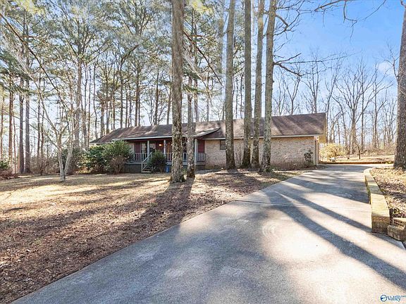 2nd image of 108 Mountain Oaks Dr