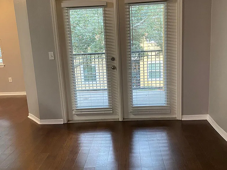 2010 E Palm Ave #14306 — Photo 9