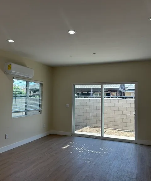 10927 Chapman Ave — Photo 2