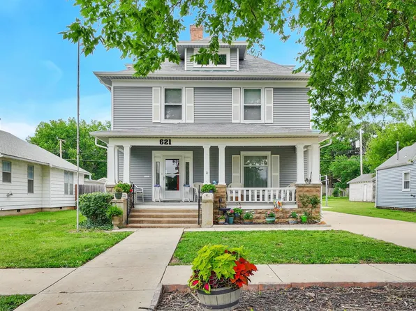 621 N Washington Ave, Wellington, KS 67152