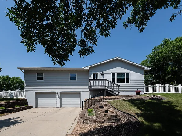 723 N Harrison Ave, Pierre, SD 57501