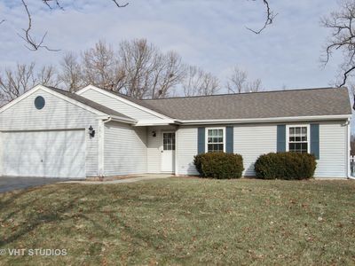 3812 Newport Dr, Island Lake, IL, 60042