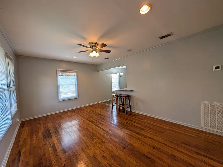 890 Josephine St — Photo 17