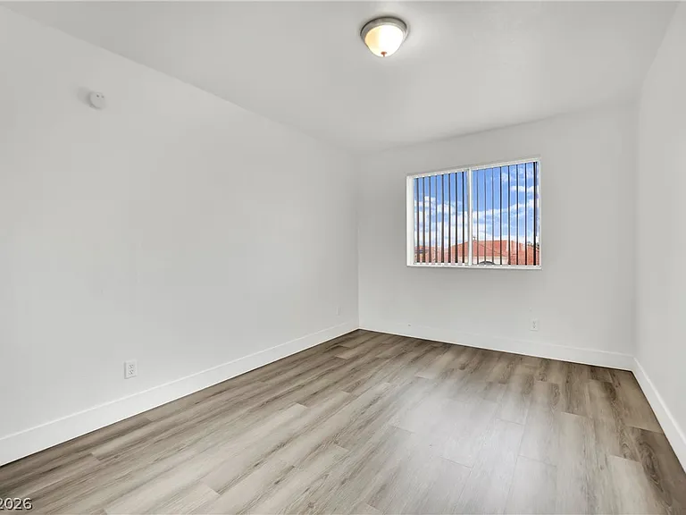 3009 Blue Fin Cir — Photo 36
