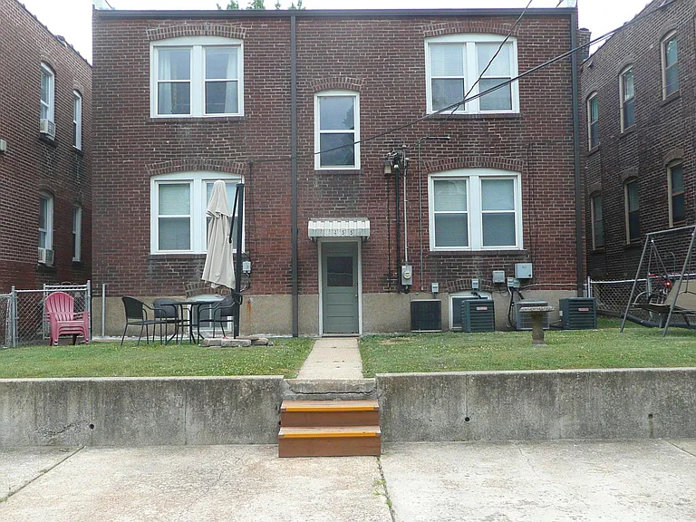 6455 Alamo Ave — Photo 2