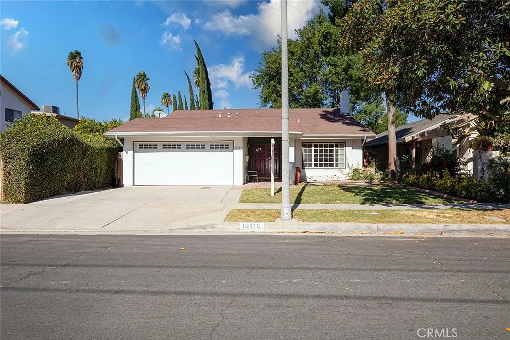 3 bed, 2.5 bath, 1876 sqft, $4,000 — Photo 1