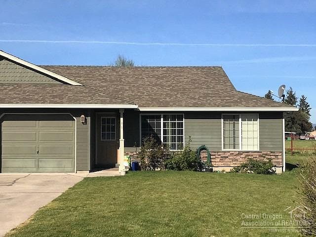 2nd image of 206 Sage Ln