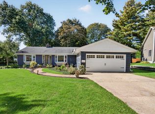 31 Hiawatha Cir, Madison, WI 53711