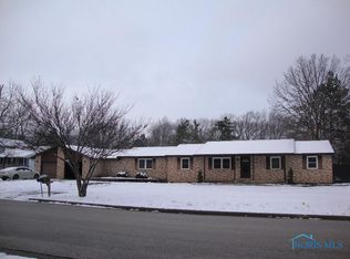 408 Kennison Dr, Findlay, OH 45840