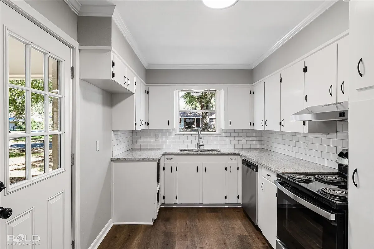 3 bed, 1856 sqft, $1,600 — Photo 3