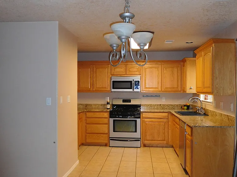 7519 Treviso Ct NE — Photo 5