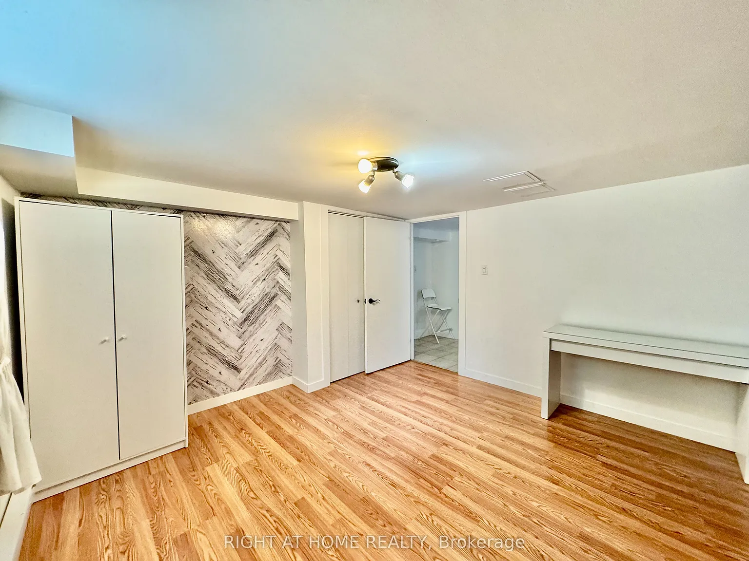 4 bed, $2,650 — Photo 3