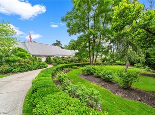 26371 Shaker Blvd, Beachwood, OH