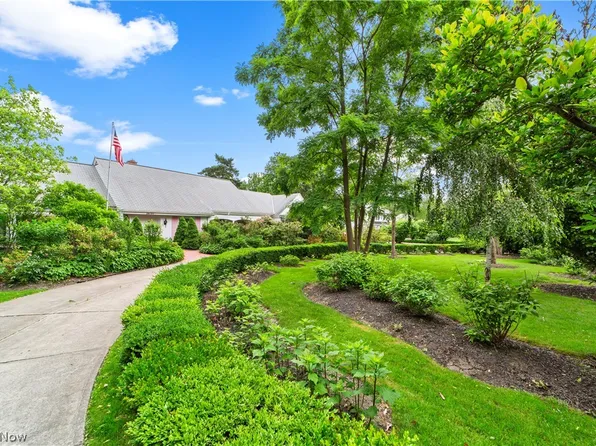 26371 Shaker Blvd, Beachwood, OH 44122