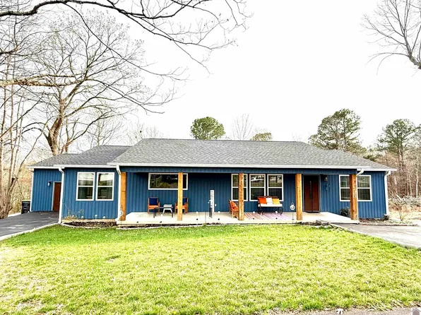 213 W 16th St, Benton, KY 42025