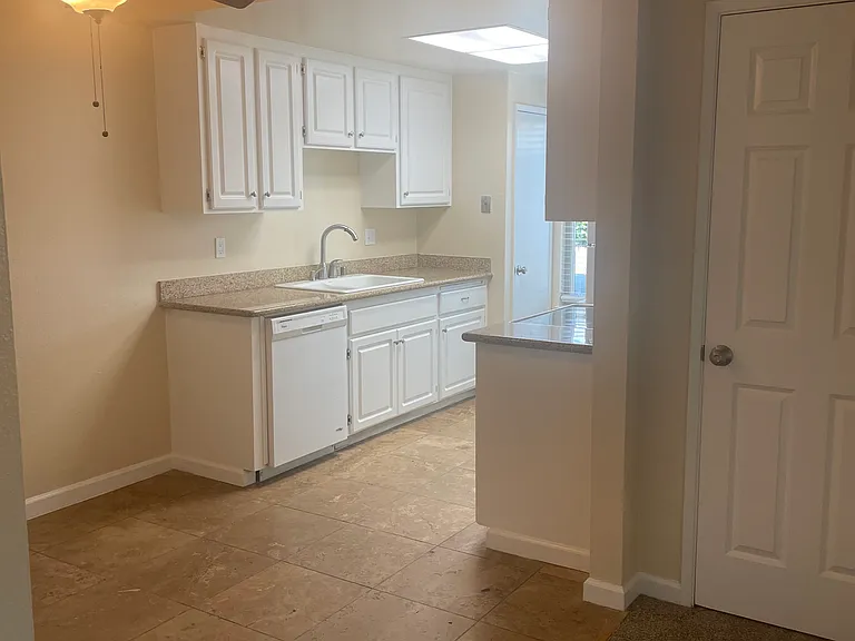 1313 Floyd Ave #156 — Photo 7