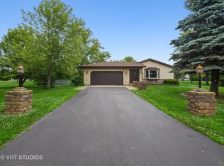 609 Meadow Ct, Winthrop Harbor, IL