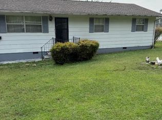 414 S Chamberlain Ave, Rockwood, TN 37854