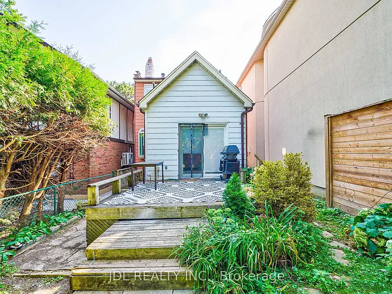 150 Banff Rd #BASEMENT — Photo 14