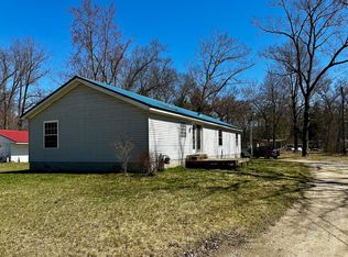 854 McClelland Ave S, White Cloud, MI 49349