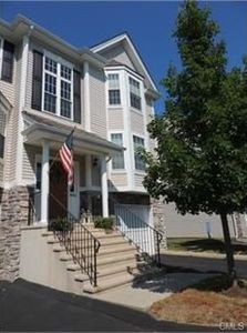 2006 Briar Woods Ln, Danbury, CT, 06810