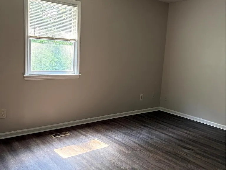 1708 Village Lake Dr — Photo 13