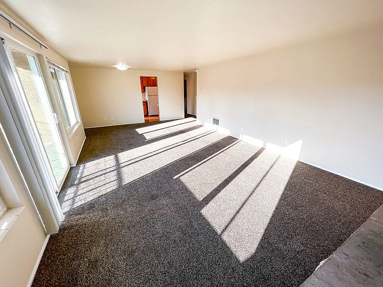 IRO Apartments — Photo 30