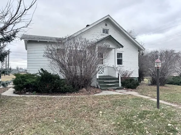 323 N 4th St, Aberdeen, SD 57401